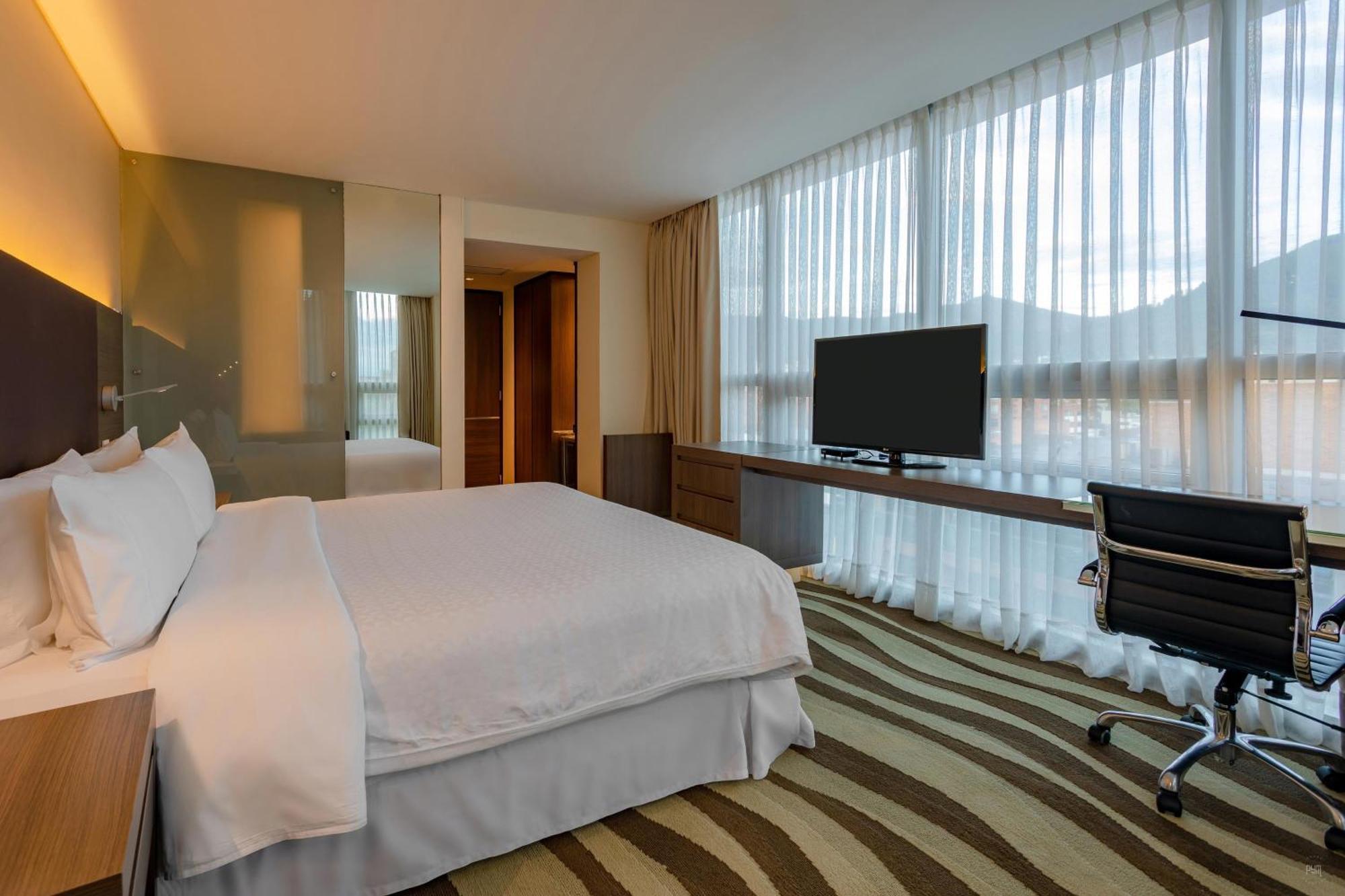 Four Points By Sheraton Bogotá Zewnętrze zdjęcie