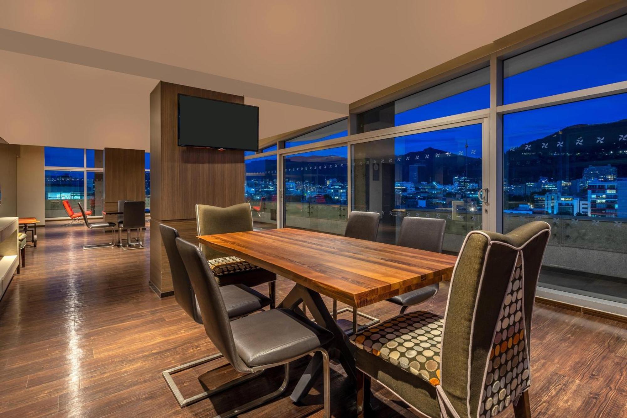 Four Points By Sheraton Bogotá Zewnętrze zdjęcie